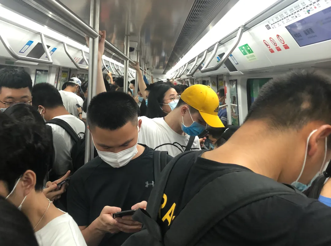 大城市打工人通勤实录