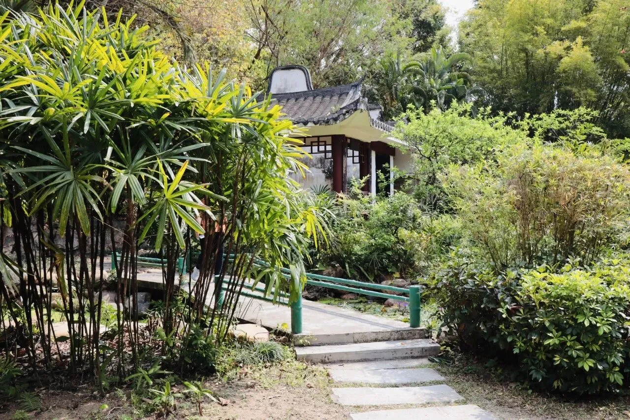 去踏青吧